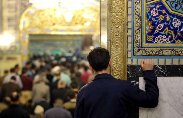 وقتی «امام رئوف» پناه بی پناهان می‌شود؛ تشرف ۴۵ نفر از ایتام ایلام به حریم امن رضوی