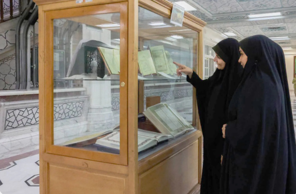 برپایی نمایشگاه «بهار شعر و ادب در بارگاه ملکوت» در کتابخانه حرم رضوی