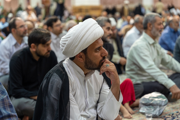 جشن شب میلاد امام عسکری(ع) در حرم بانوی کرامت