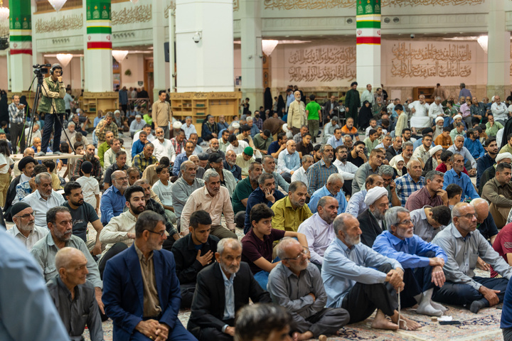 جشن شب میلاد امام عسکری(ع) در حرم بانوی کرامت