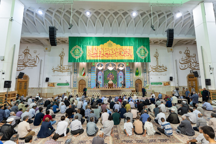 جشن شب میلاد امام عسکری(ع) در حرم بانوی کرامت