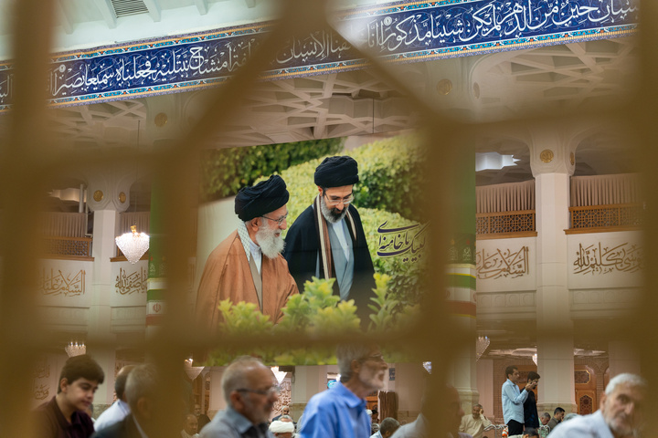 جشن شب میلاد امام عسکری(ع) در حرم بانوی کرامت