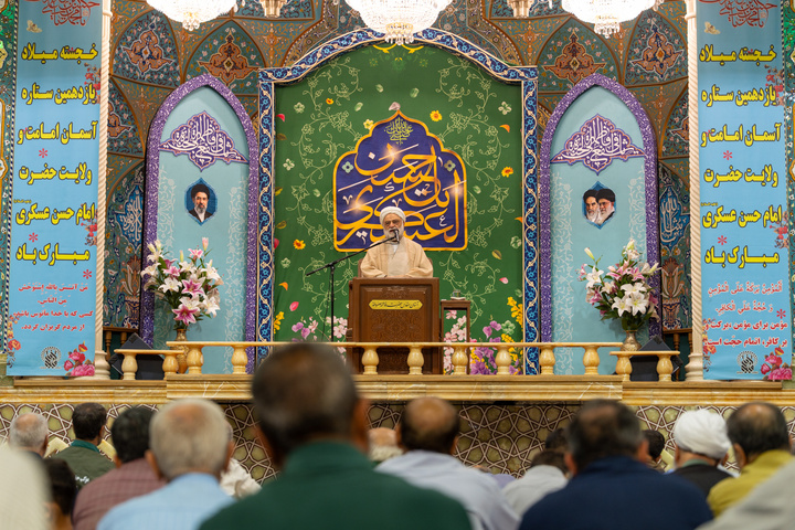 جشن شب میلاد امام عسکری(ع) در حرم بانوی کرامت