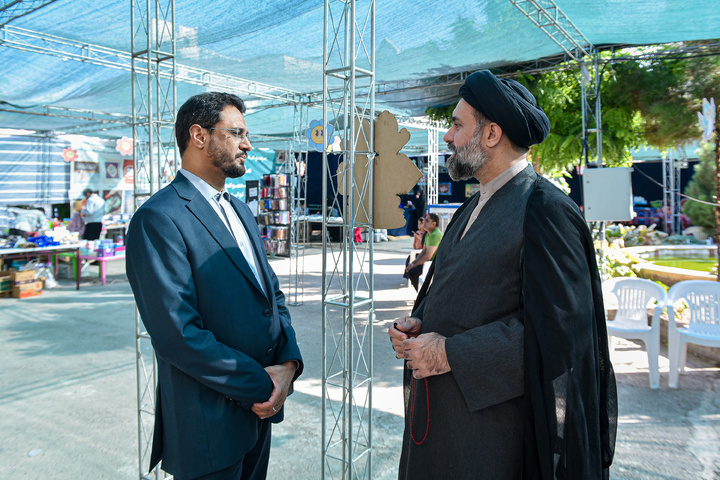 بازدید مدیران آستان قدس رضوی از فرایند توزیع اقلام آموزشی و فرهنگی مهدالرضا علیه‌السلام