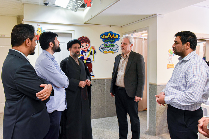 بازدید مدیران آستان قدس رضوی از فرایند توزیع اقلام آموزشی و فرهنگی مهدالرضا علیه‌السلام