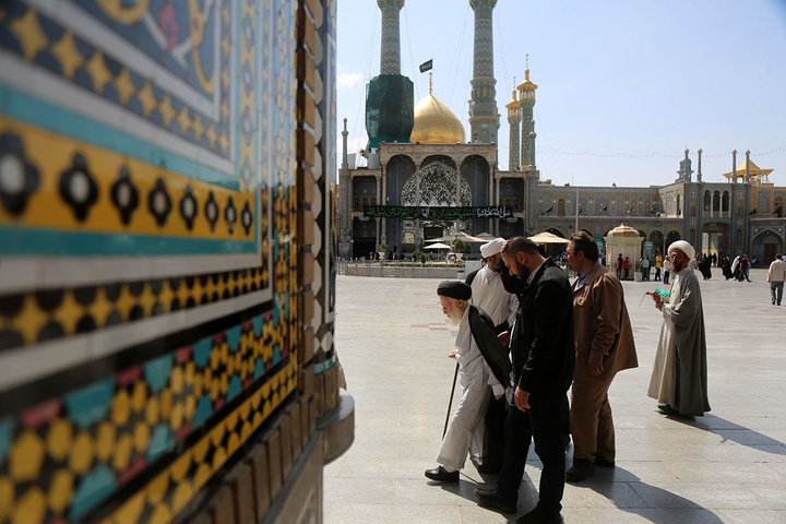 آخرین زیارت‌های آیت‌الله‌العظمی شبیری زنجانی در حرم حضرت معصومه(س)