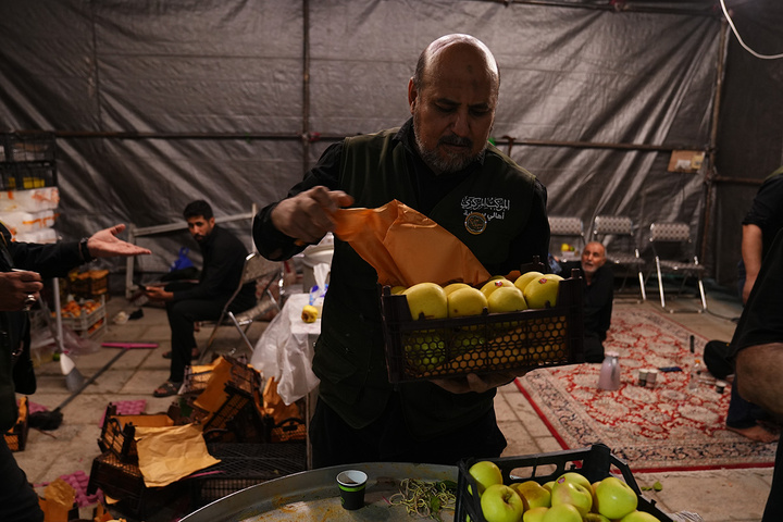 پذیرایی موکب‌ها از زائران حرم حضرت فاطمه معصومه (س)