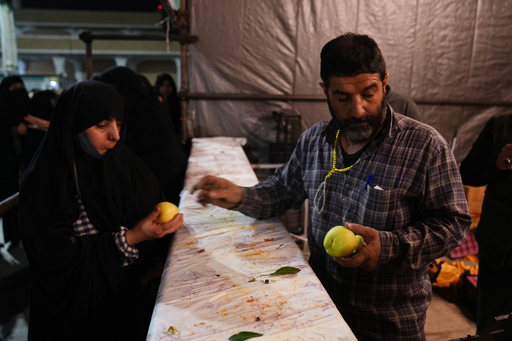 پذیرایی موکب‌ها از زائران حرم حضرت فاطمه معصومه (س)