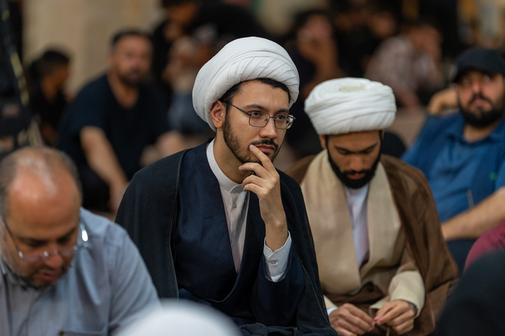دومین محفل عزاداری شب رحلت بانوی کرامت در حرم مطهر قم