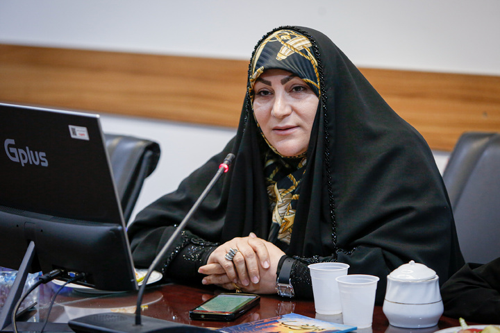 نشست نقد و بررسی کتاب «قبل از اینجا»