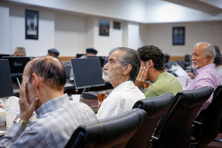 نشست نقد و بررسی کتاب «قبل از اینجا»