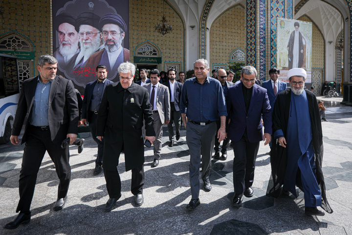 تشرف وزیر کشور جمهوری اسلامی پاکستان به حرم مطهر رضوی