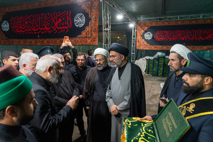 تقدیر از مواکب ایام رحلت بانوی کرامت توسط مسئولان حرم مطهر
