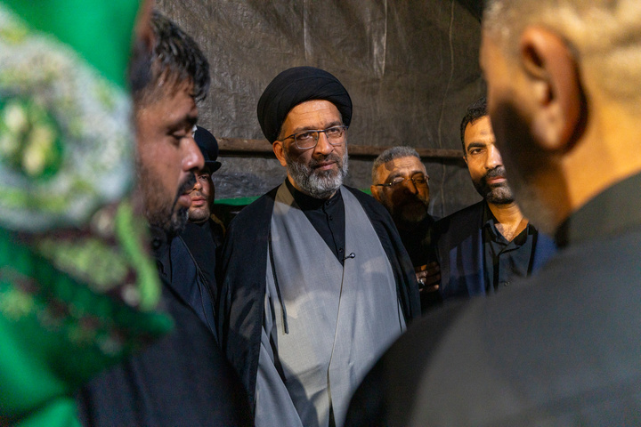 تقدیر از مواکب ایام رحلت بانوی کرامت توسط مسئولان حرم مطهر