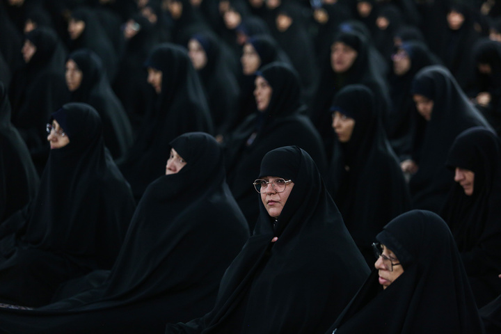 آیین خطبه‌خوانی خادمان حرم کریمه اهل بیت در شام رحلت ایشان