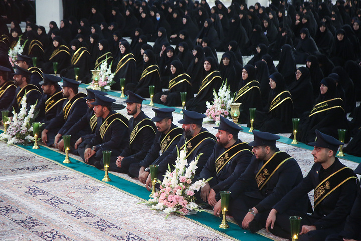 آیین خطبه‌خوانی خادمان حرم کریمه اهل بیت در شام رحلت ایشان