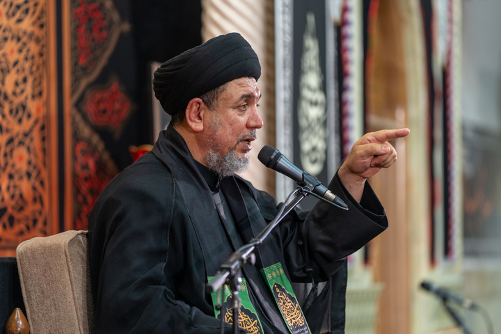 عزاداری پرشور عرب زبانان در حرم کریمه اهل بیت(س)