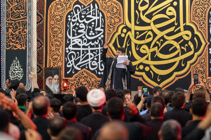 عزاداری پرشور عرب زبانان در حرم کریمه اهل بیت(س)