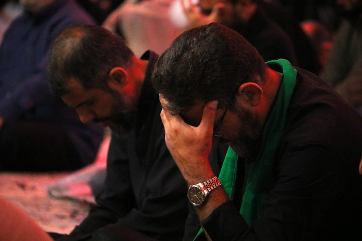 برپایی محفل عزاداری کریمه اهل بیت(س) در حرم مطهر ایشان