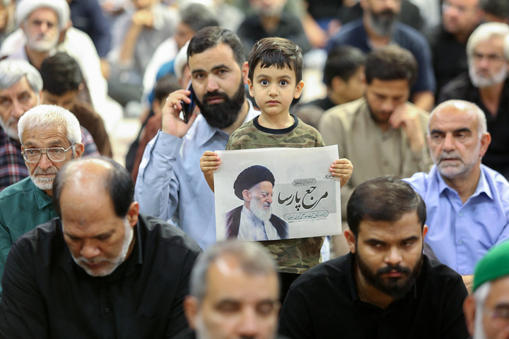 بزرگداشت آیت‌الله اعظمی شبیری زنجانی از سوی رهبر معظم انقلاب در حرم بانوی کرامت