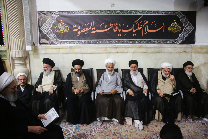بزرگداشت آیت‌الله اعظمی شبیری زنجانی از سوی رهبر معظم انقلاب در حرم بانوی کرامت