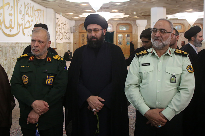 بزرگداشت آیت‌الله اعظمی شبیری زنجانی از سوی رهبر معظم انقلاب در حرم بانوی کرامت