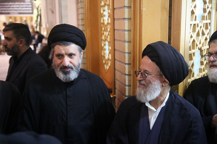 بزرگداشت آیت‌الله اعظمی شبیری زنجانی از سوی رهبر معظم انقلاب در حرم بانوی کرامت