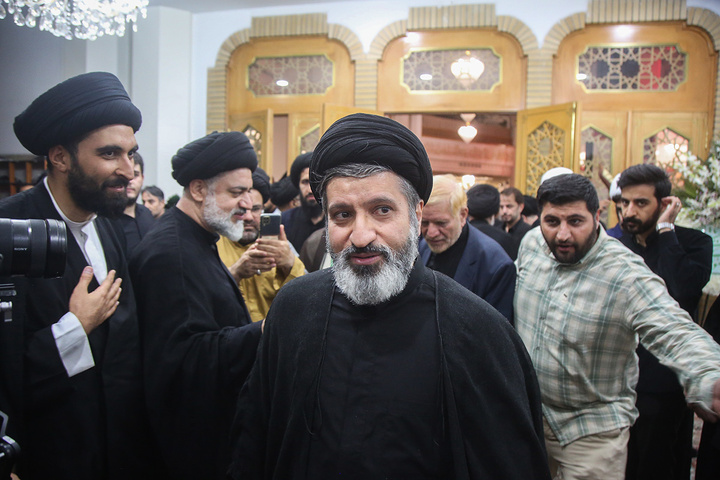 بزرگداشت آیت‌الله اعظمی شبیری زنجانی از سوی رهبر معظم انقلاب در حرم بانوی کرامت