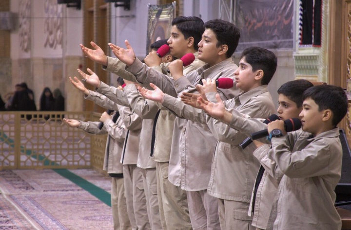 محفل «کرسی تلاوت فاطمی» در حرم مطهر حضرت معصومه(س) برگزار شد
