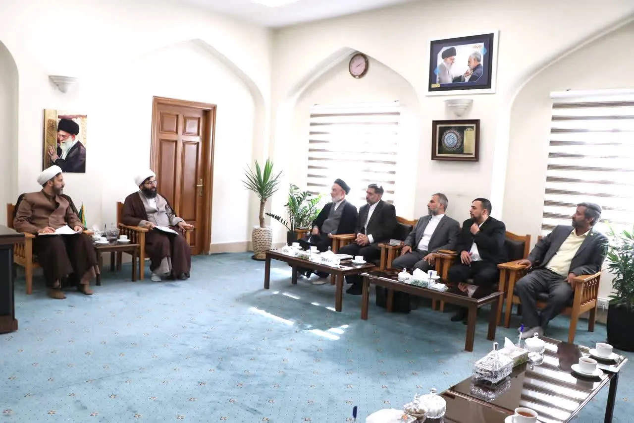 آستان قدس رضوی کے ریسرچ معاونین کا بین الاقوامی امور کے شعبے میں باہمی تعاون میں اضافے پر زور