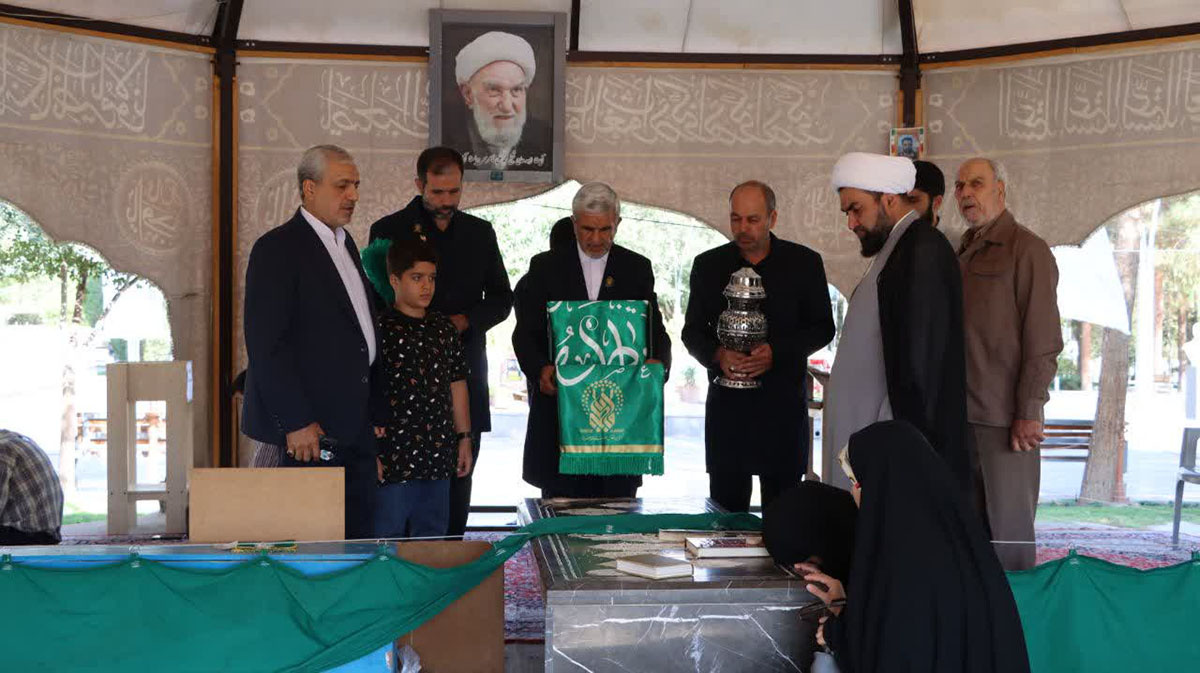 دیدار سفیران کریمه با خانواده ۲۲ شهید استان اصفهان