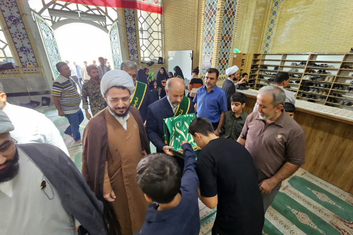 تجلیل سفیران کریمه از شهدای حمله ناجوانمردانه دولت تروریست آمریکا به لامرد