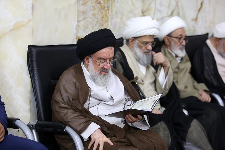 گرامیداشت آیت الله شبیری زنجانی در حرم حضرت معصومه (س)