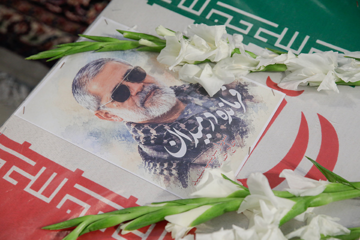 وداع با پیکر فرمانده قرارگاه عملیاتی سجاد سراوان در حرم مطهر رضوی