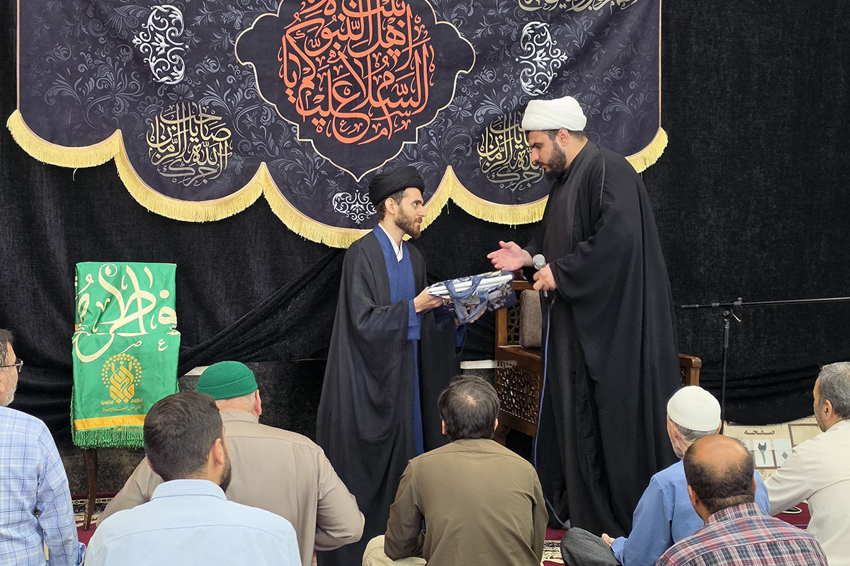 خادمان حرم بانوی کرامت میهمان مردم ولایت‌مدار خوزستان شدند