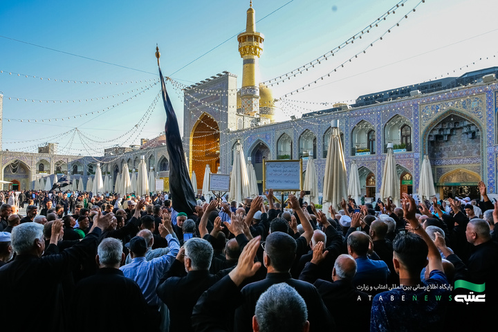 تشرف موکب‌داران کربلایی به حرم مطهر رضوی