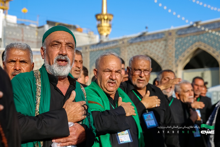 تشرف موکب‌داران کربلایی به حرم مطهر رضوی
