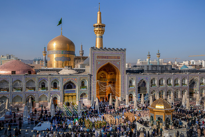 بزرگداشت مقام سرباز در حرم مطهر رضوی