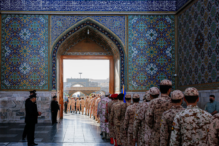 بزرگداشت مقام سرباز در حرم مطهر رضوی
