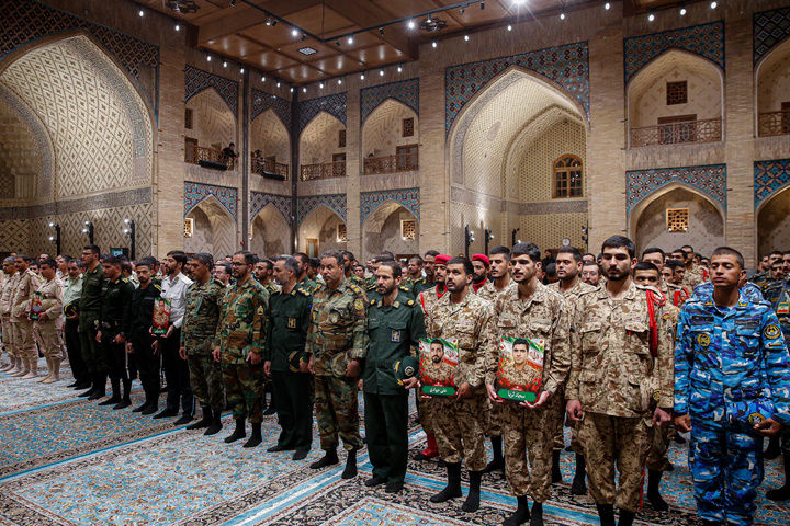 بزرگداشت مقام سرباز در حرم مطهر رضوی