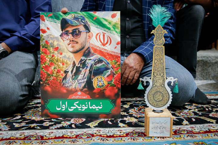 بزرگداشت مقام سرباز در حرم مطهر رضوی