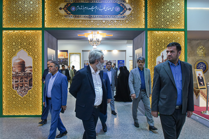 بازدید مدیران مدارس امام رضا علیه‌السلام از رواق خدمت حرم مطهر رضوی
