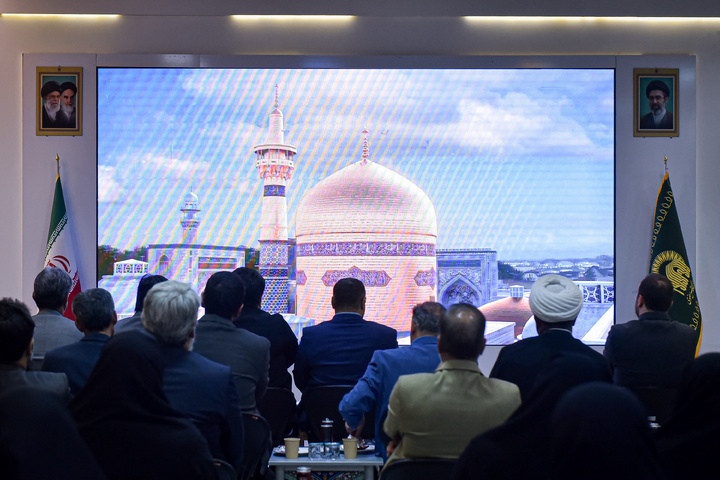 بازدید مدیران مدارس امام رضا علیه‌السلام از رواق خدمت حرم مطهر رضوی