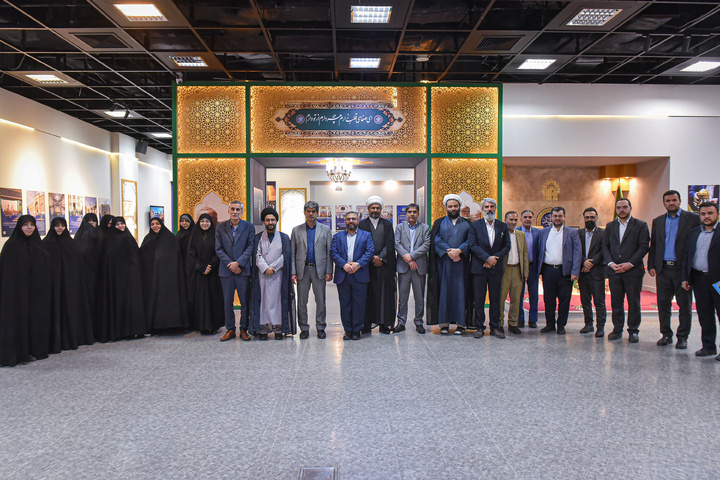 بازدید مدیران مدارس امام رضا علیه‌السلام از رواق خدمت حرم مطهر رضوی