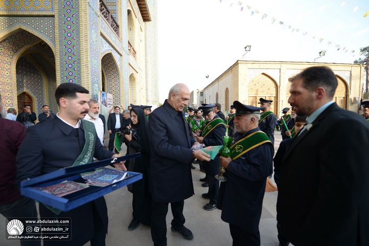 آئین بدرقه سنگ مرقد مطهر حضرت عبدالعظیم حسنی (ع) از شهر ادب و شعر به شهر کهن و تاریخی ری