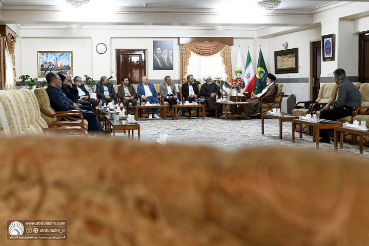امضاء تفاهم نامه علمی و فرهنگی دانشگاه آزاد اسلامی واحد یادگار امام خمینی(ره) با آستان مقدس حضرت عبدالعظیم علیه السلام