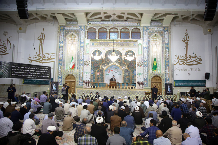 نگاهی متفاوت به مراسم بزرگداشت آیت‌الله العظمی شبیری زنجانی در حرم بانوی کرامت