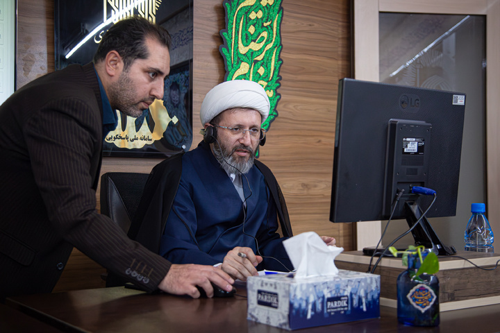 پاسخگویی تلفنی رئیس دفتر تولیت آستان قدس رضوی به مخاطبان سامانه ۱۳۸