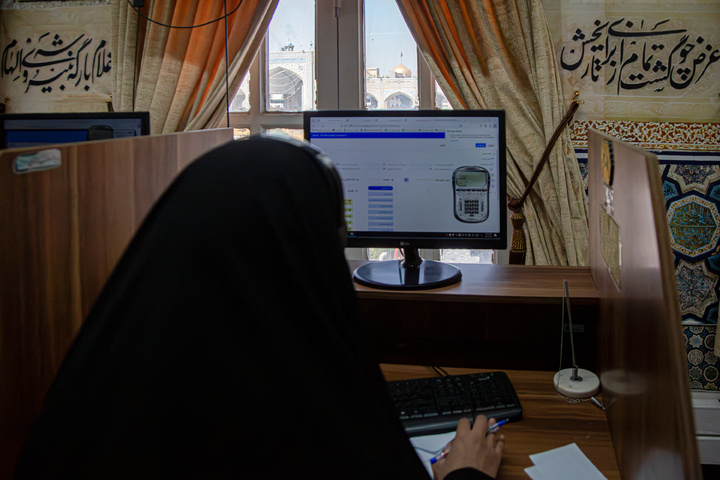 پاسخگویی تلفنی رئیس دفتر تولیت آستان قدس رضوی به مخاطبان سامانه ۱۳۸