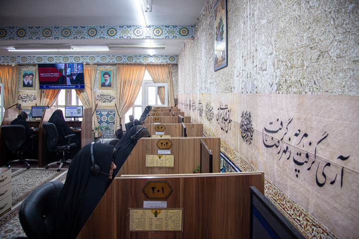پاسخگویی تلفنی رئیس دفتر تولیت آستان قدس رضوی به مخاطبان سامانه ۱۳۸